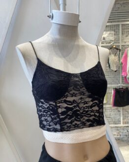 TOP ENCAJE BRETELES CON RECORTE