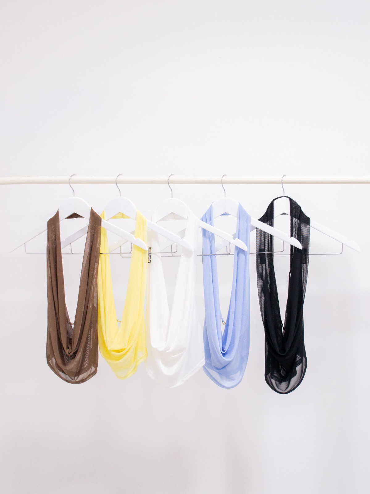 TOP TUL LISO HEBILLA CADENA