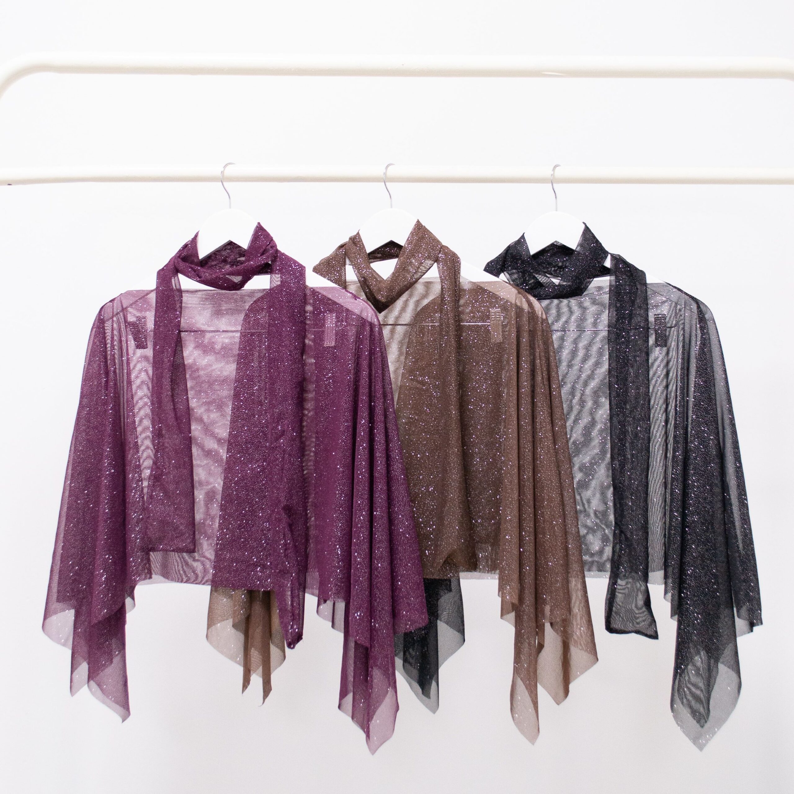 CAPA BRILLO CON CORBATIN